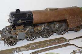 side 3.5" Green Arrow LNER Class V2 2-6-2 live steam loco for sale