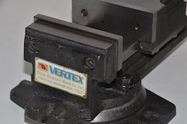 top Vertex 4" machine vice. Milling machine for sale