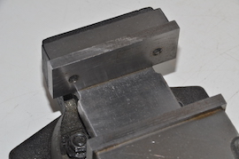 above Vertex 4" machine vice. Milling machine for sale